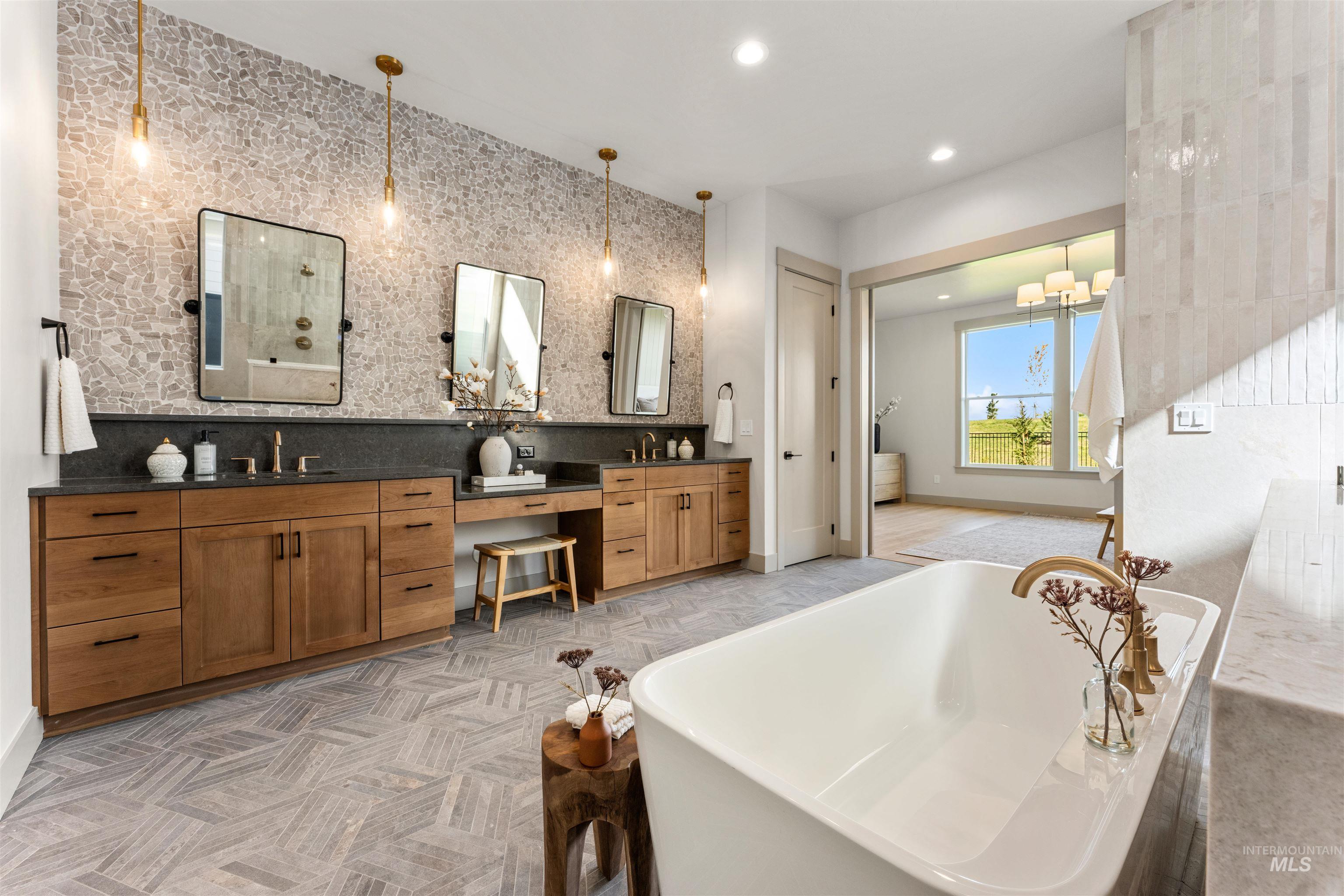 property viewer photo 27