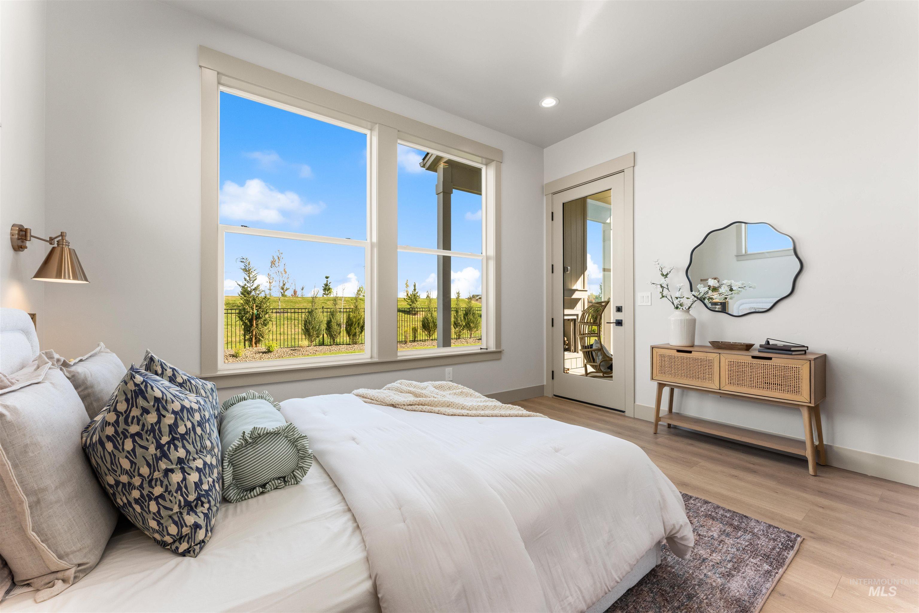 property viewer photo 33