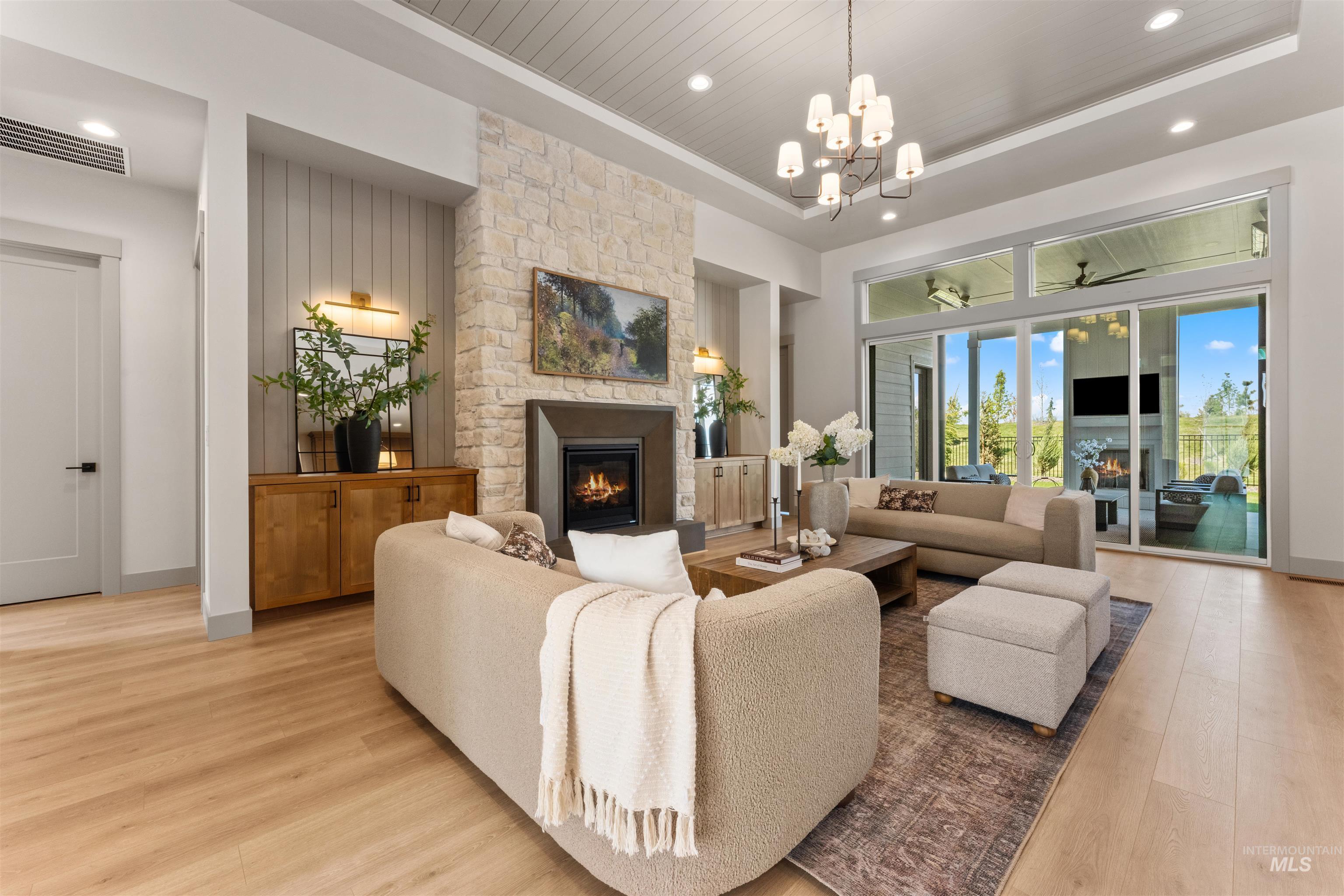 property viewer photo 41