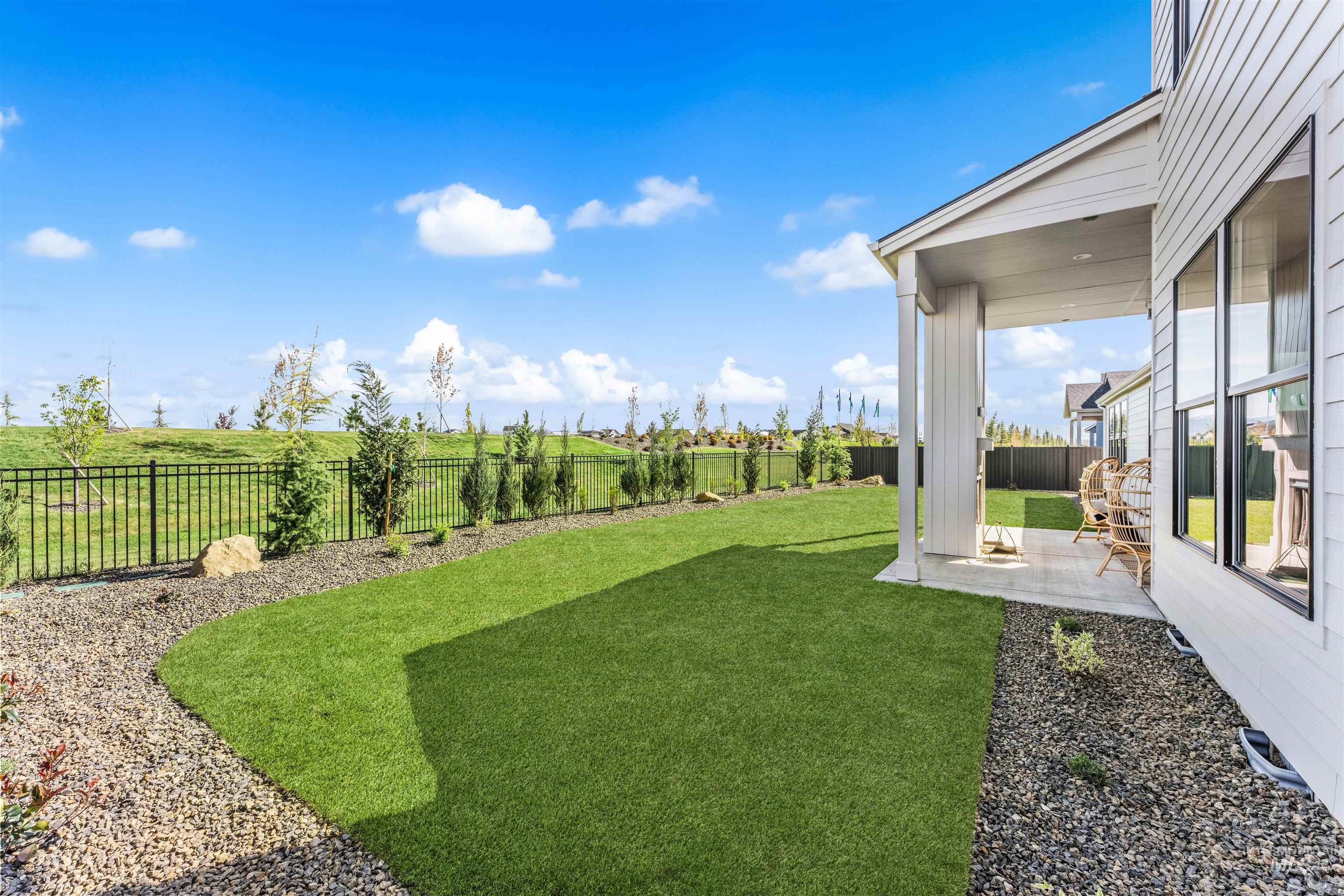 property viewer photo 44