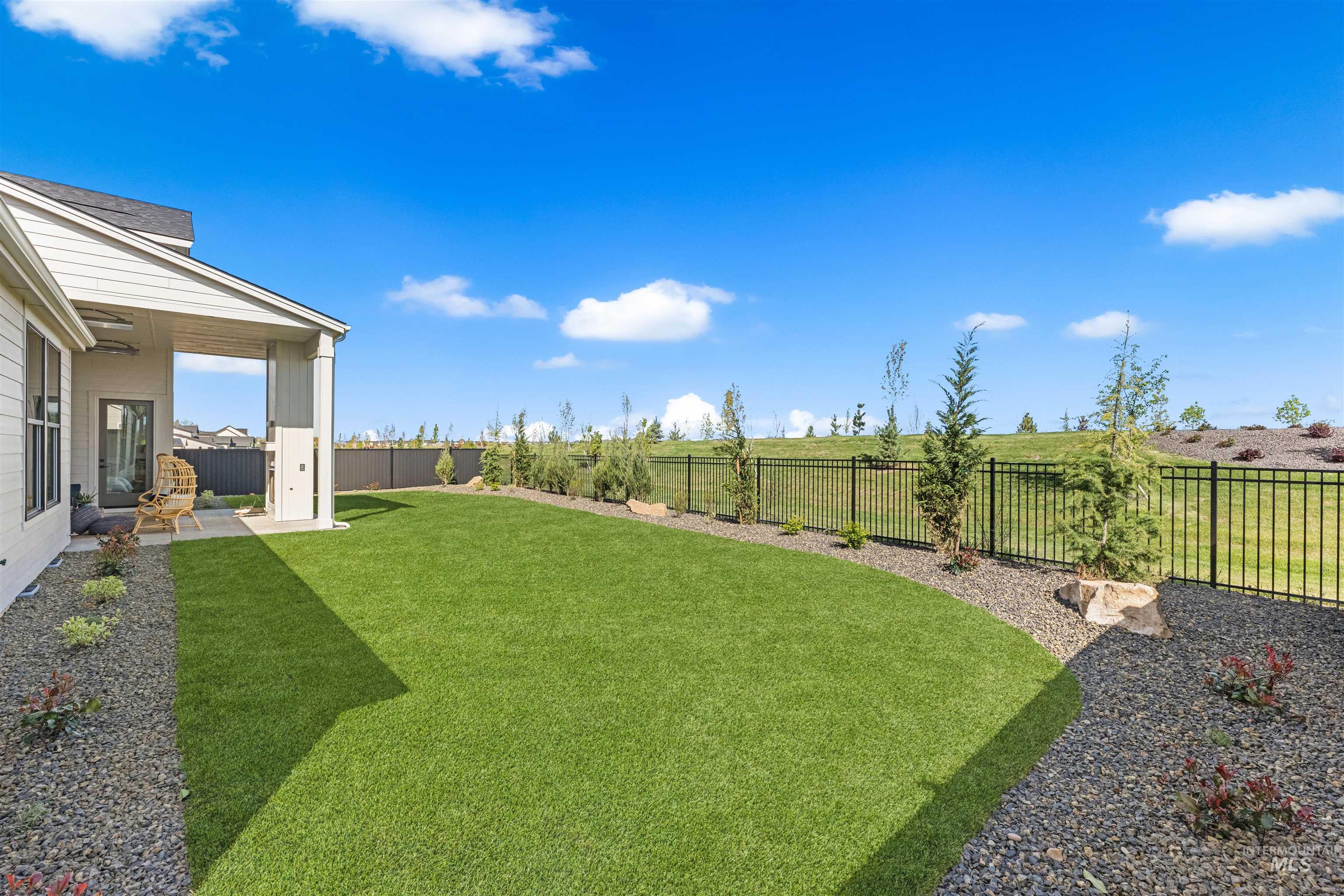 property viewer photo 45