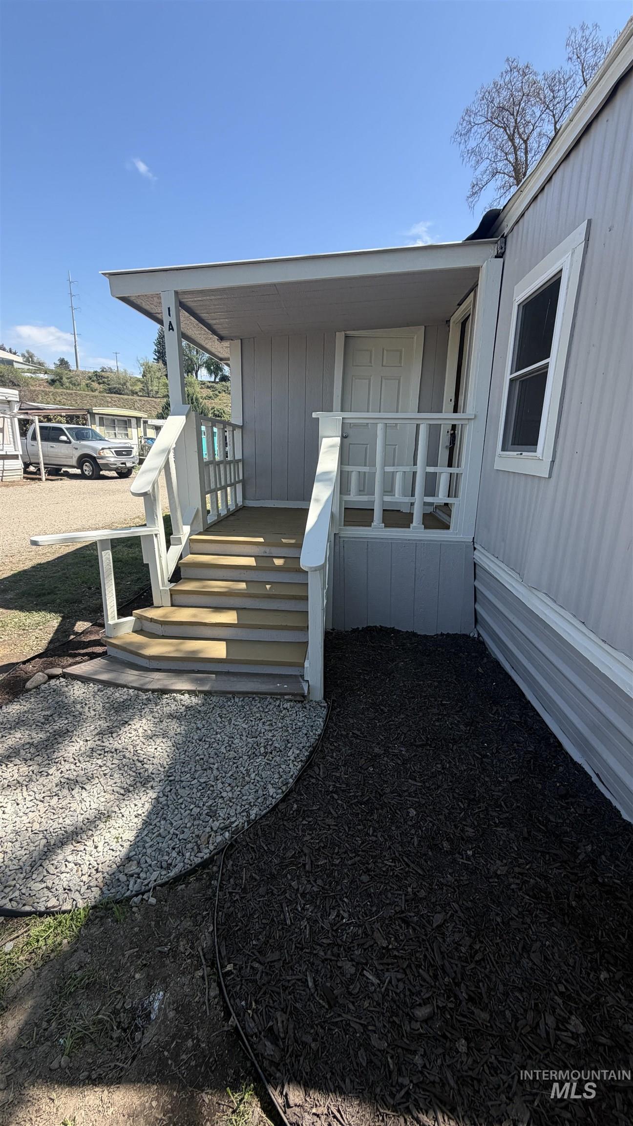property viewer photo 1