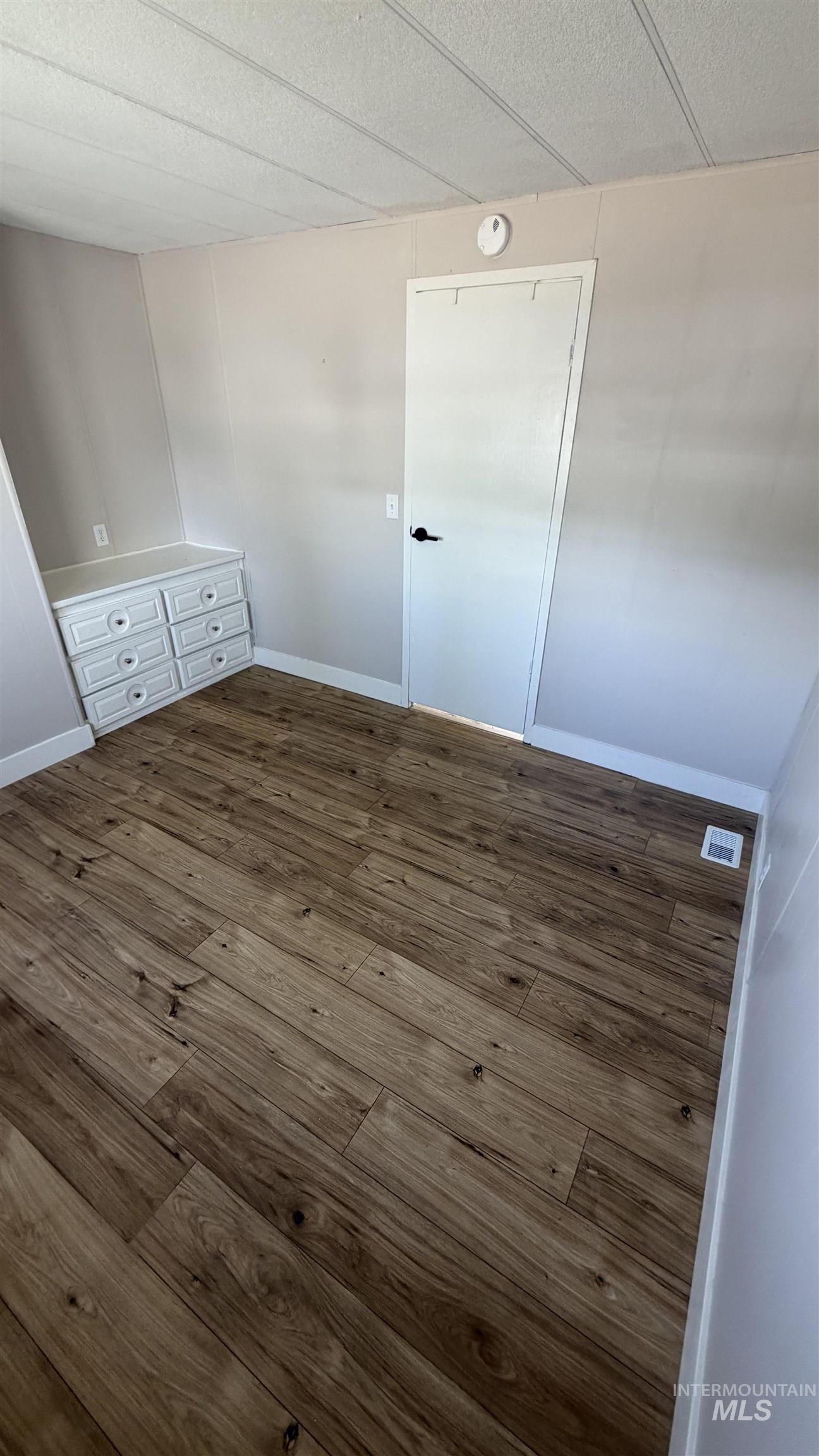 property viewer photo 12