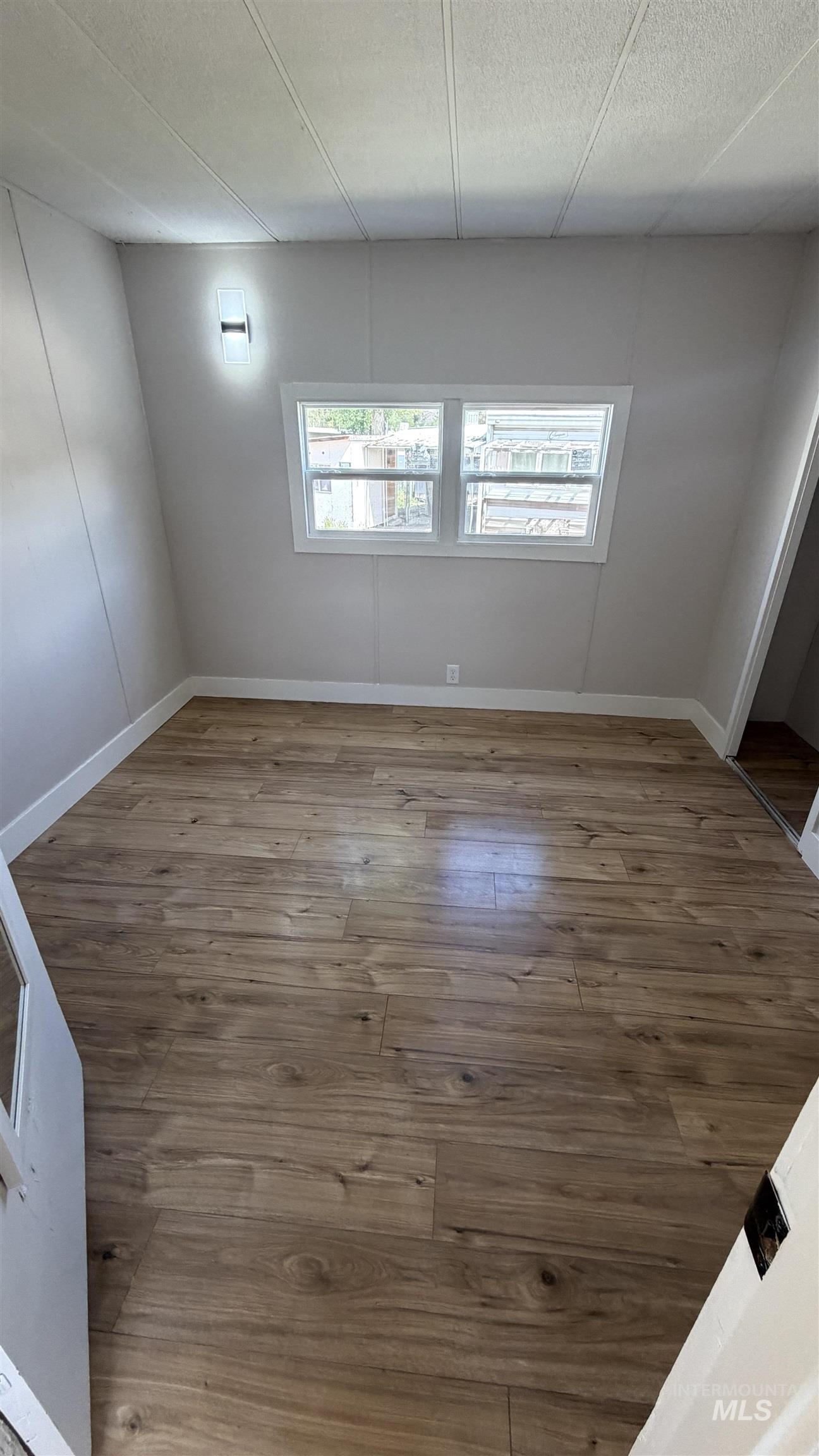 property viewer photo 13