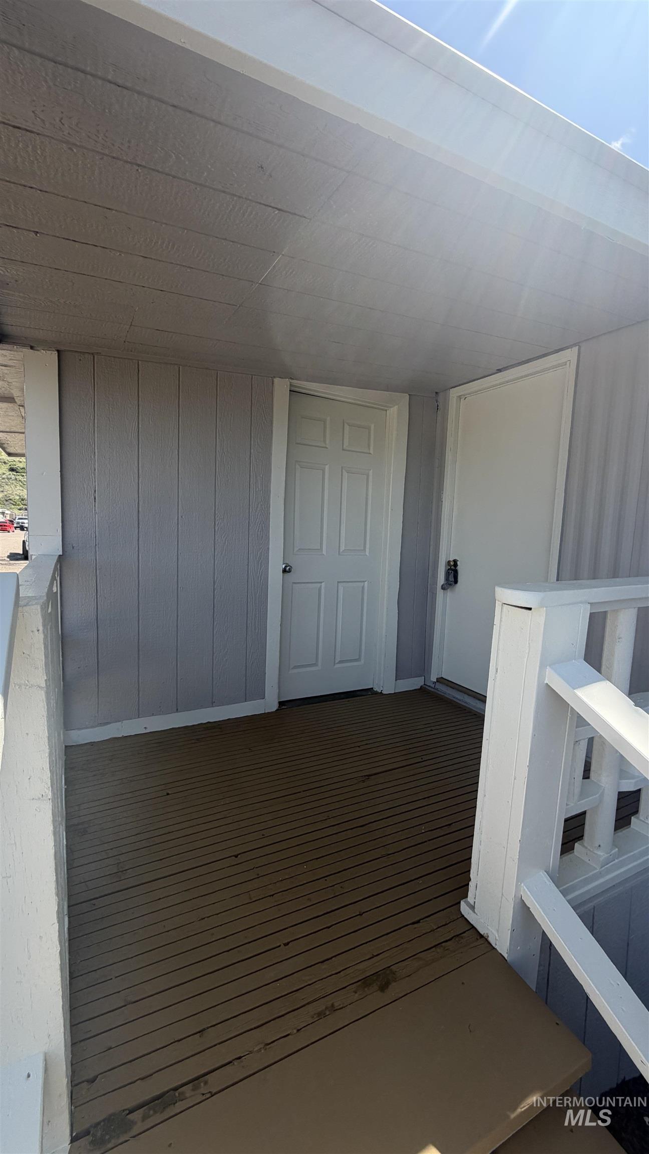property viewer photo 2