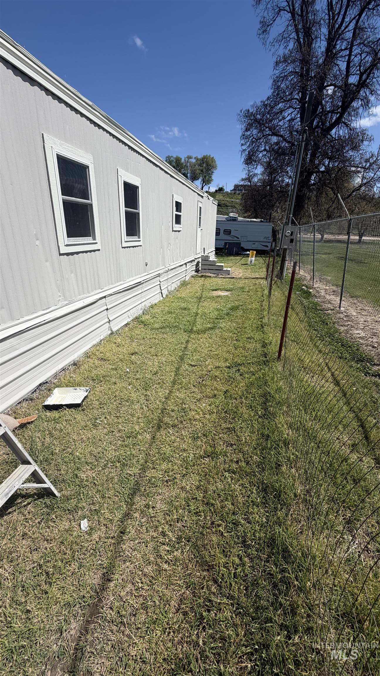 property viewer photo 20