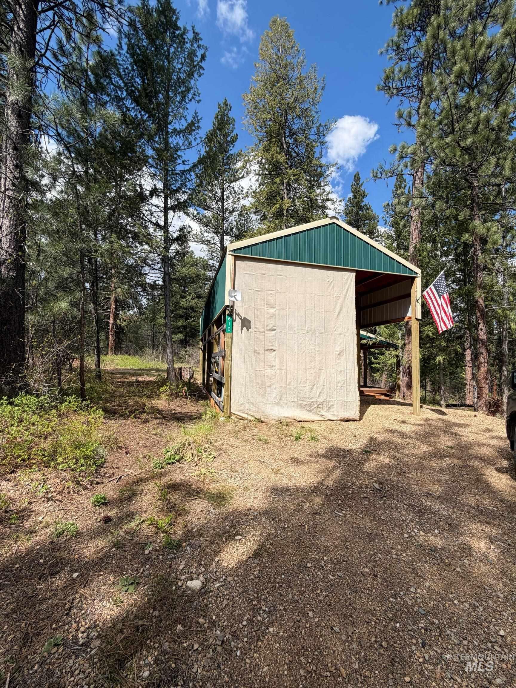 main property photo 15