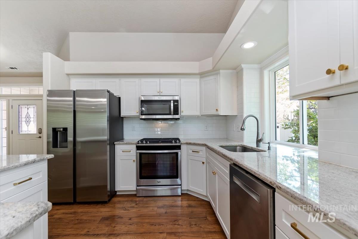 property viewer photo 10