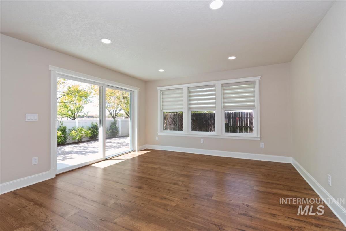 property viewer photo 13