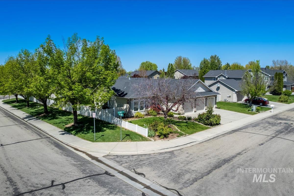 property viewer photo 23