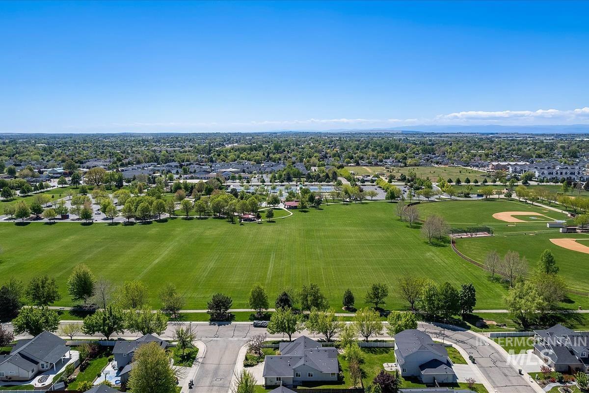 property viewer photo 25