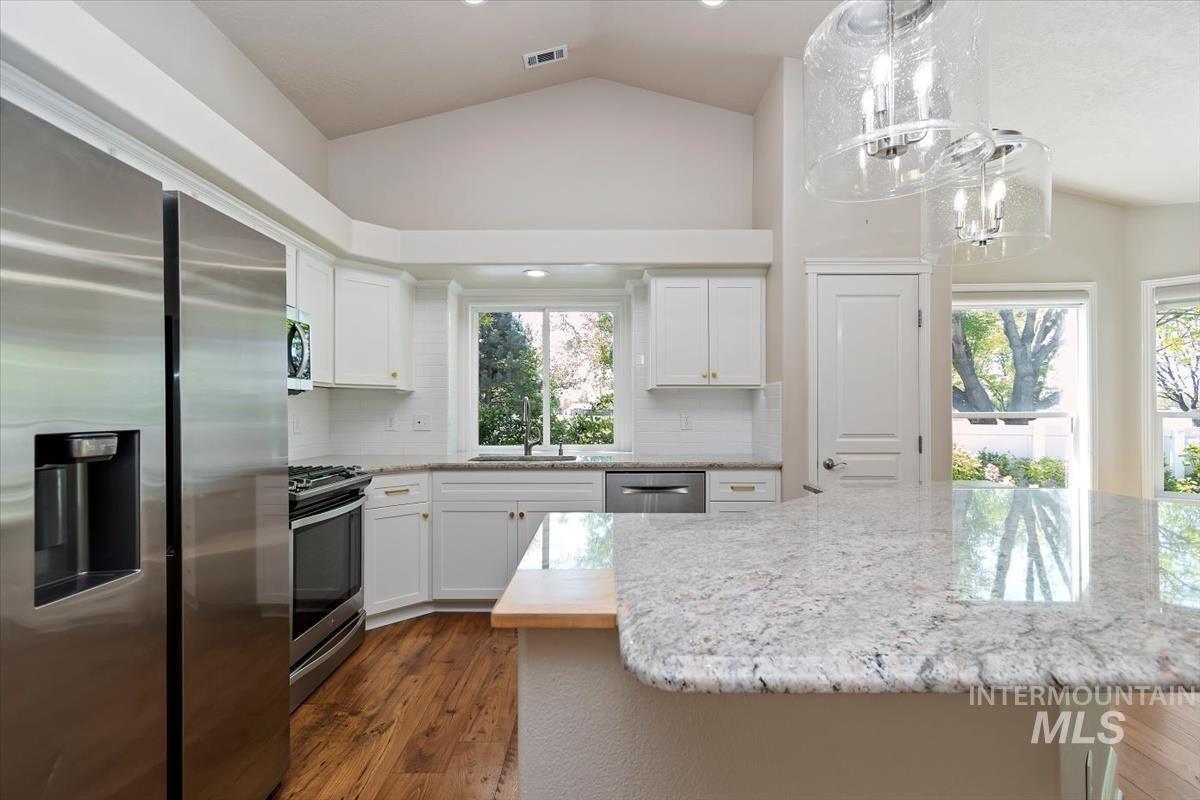 property viewer photo 9