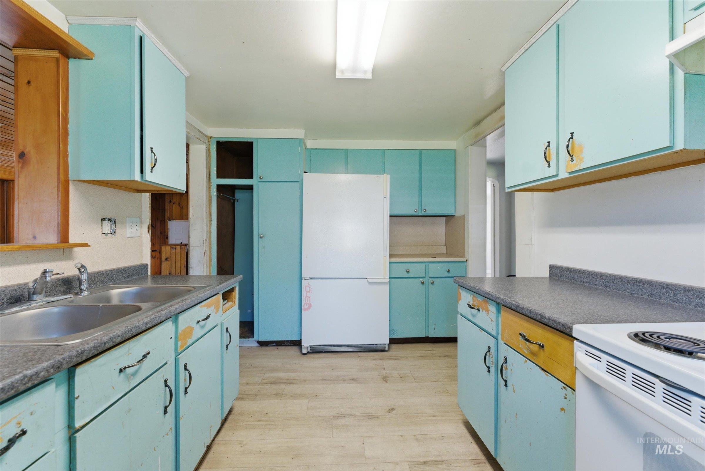 property viewer photo 2