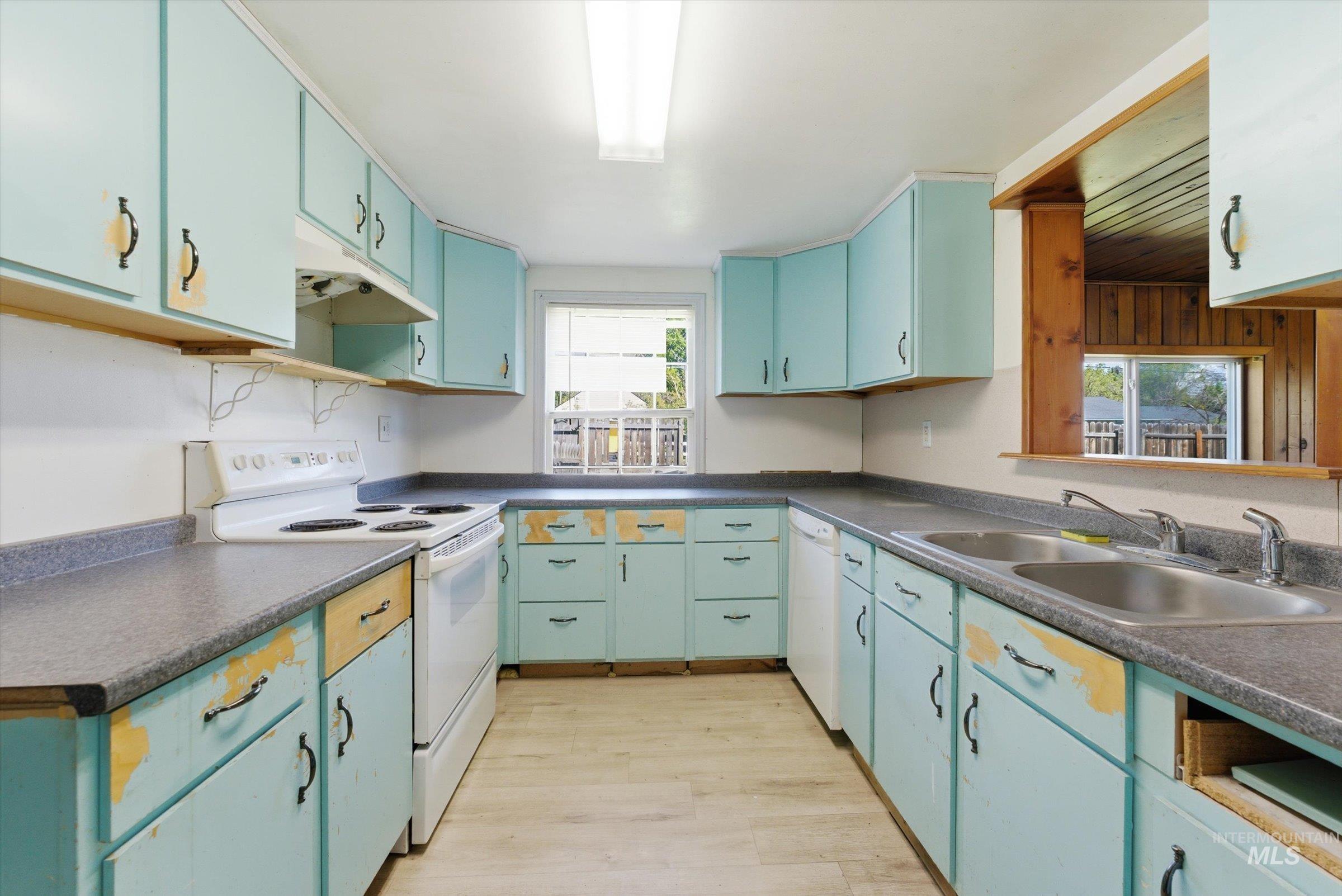 property viewer photo 3