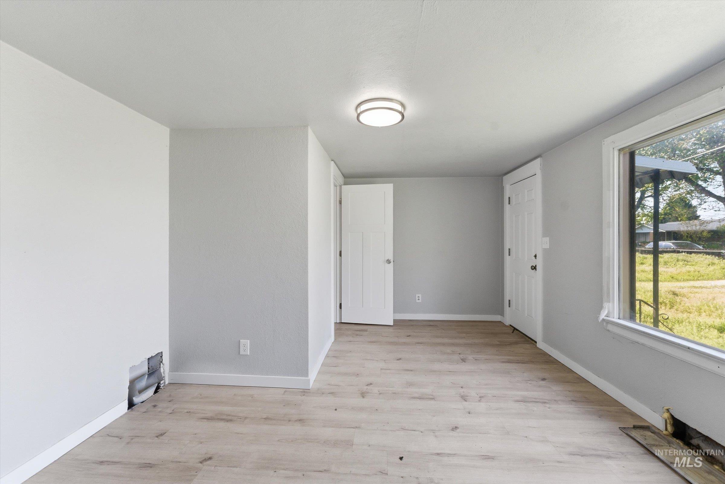 property viewer photo 5