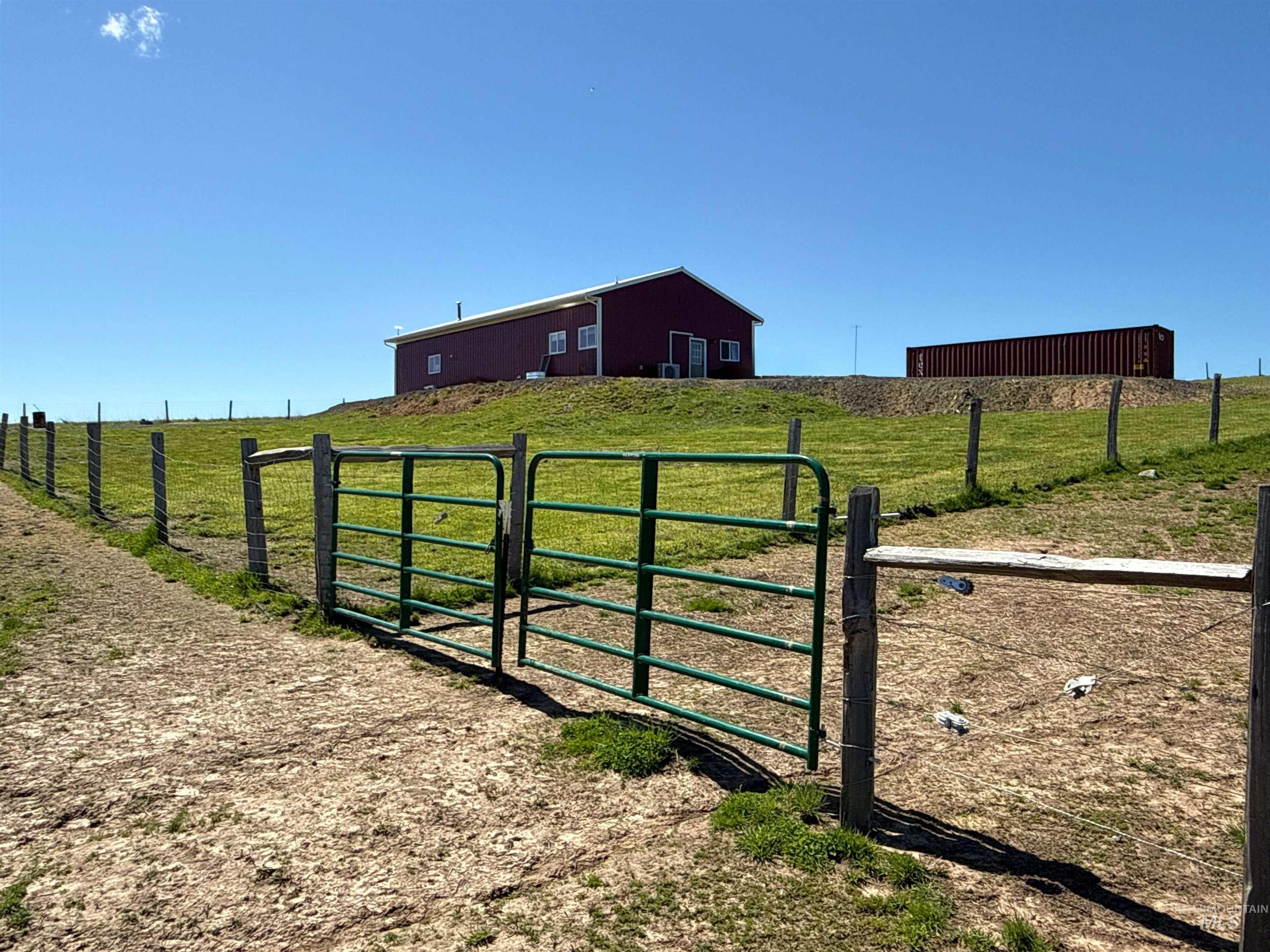 main property photo 21