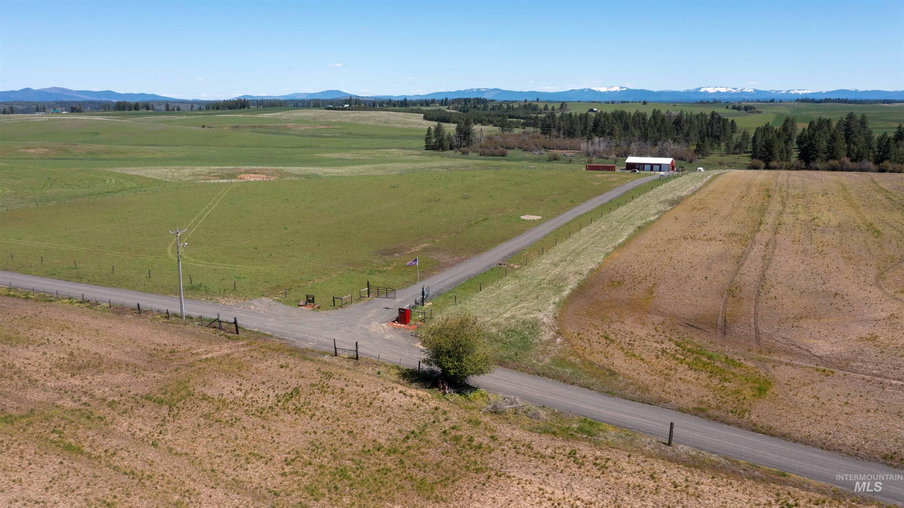 main property photo 40