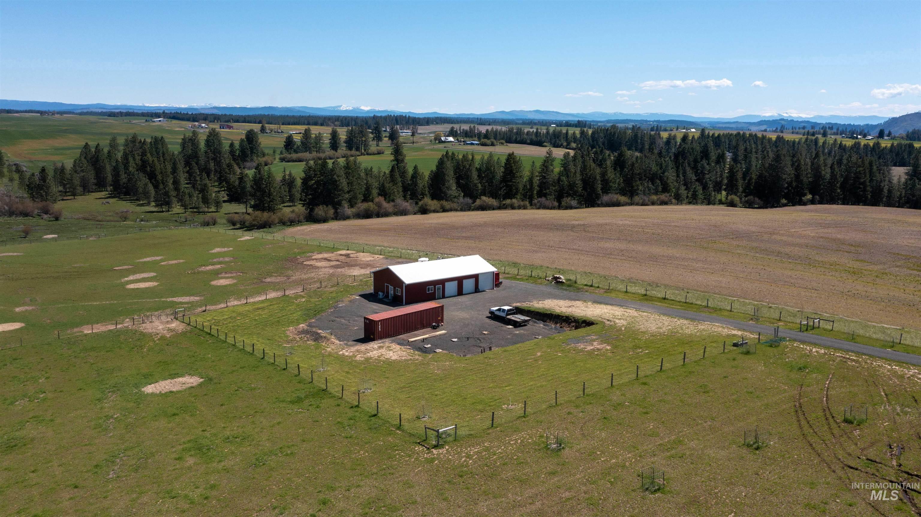main property photo 41