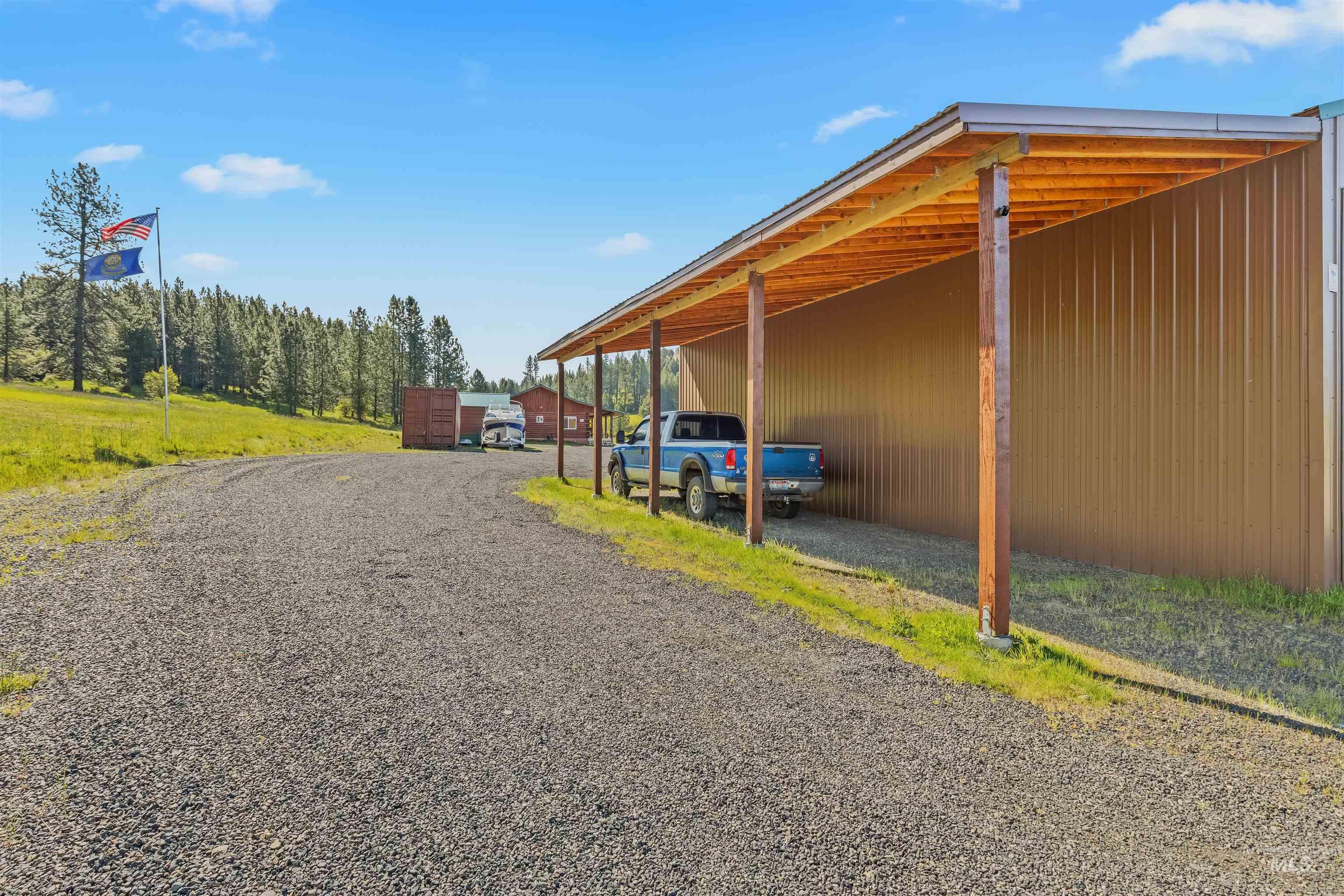 main property photo 42