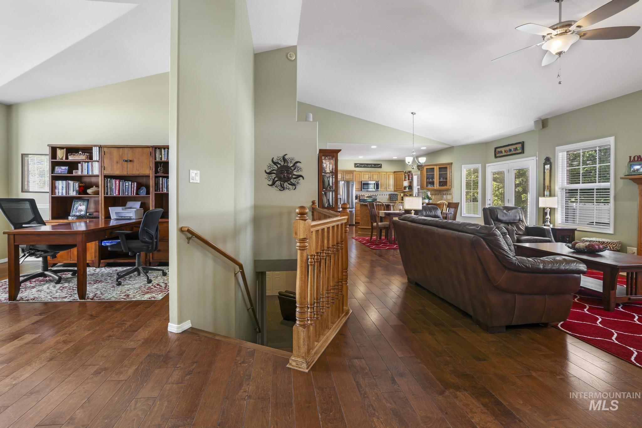 main property photo 5