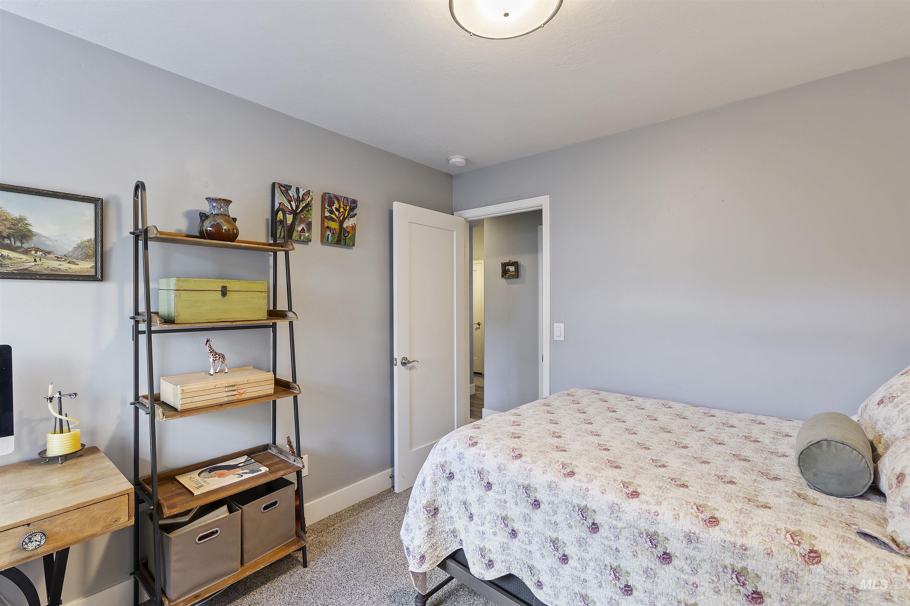 property viewer photo 13