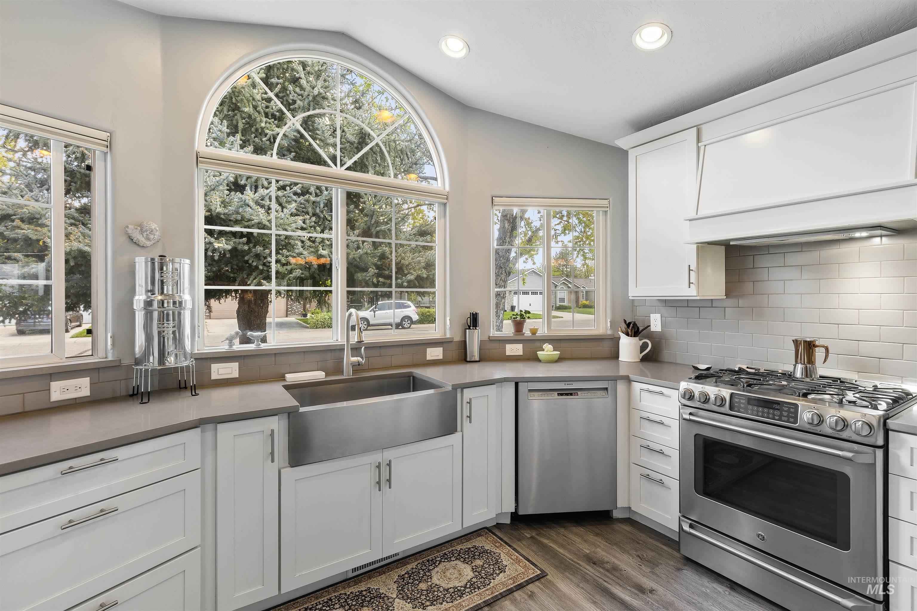 property viewer photo 8
