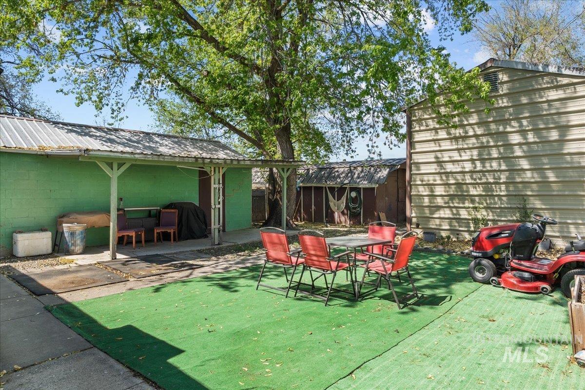main property photo 42