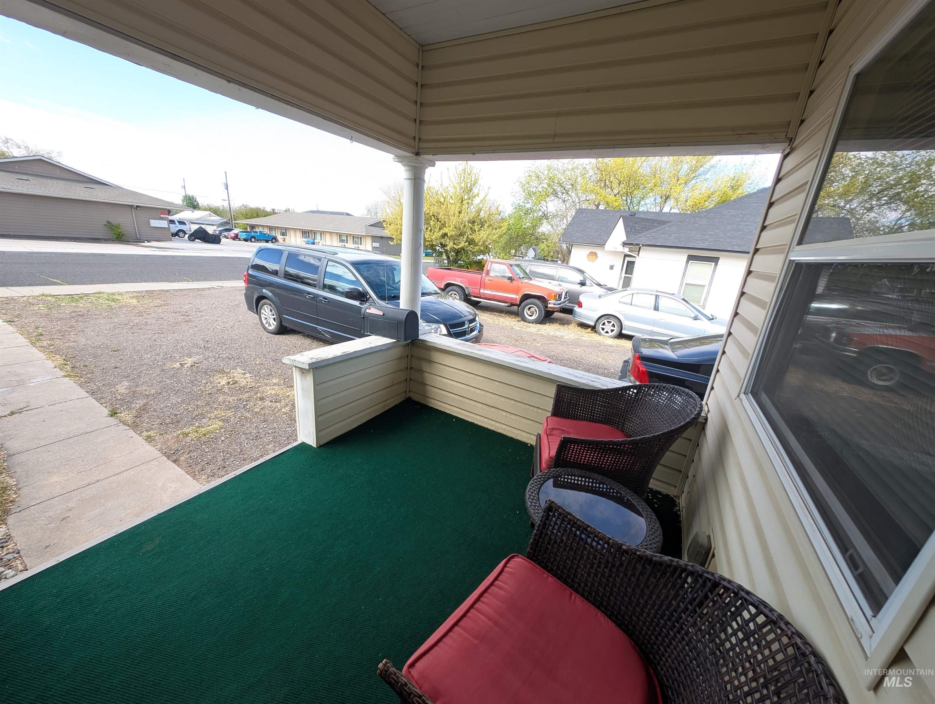 main property photo 13