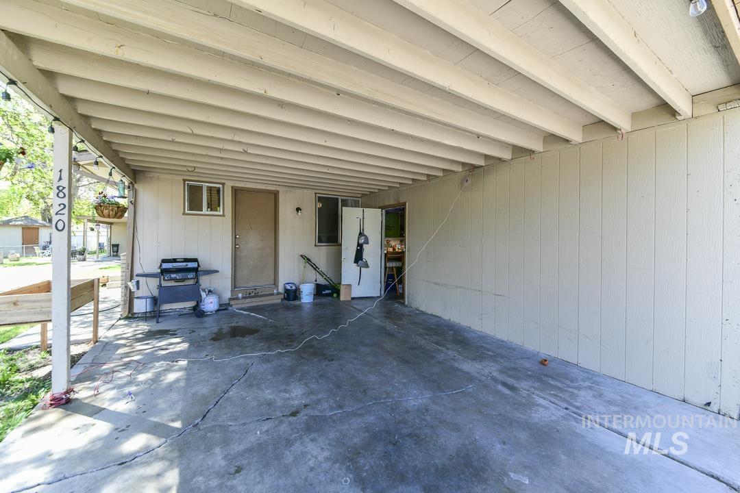 main property photo 23