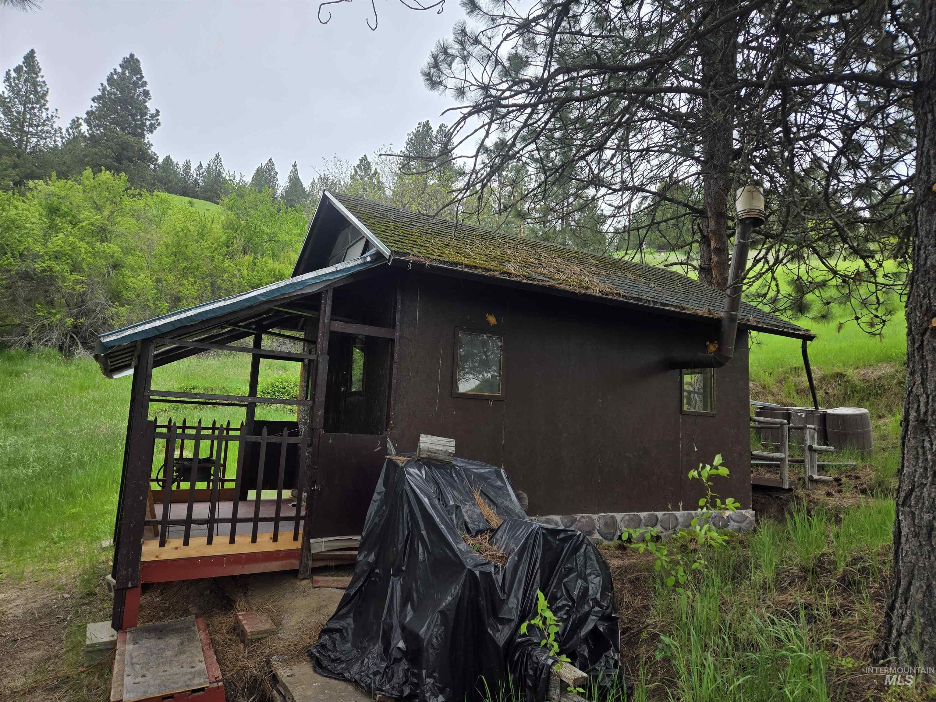 main property photo 29