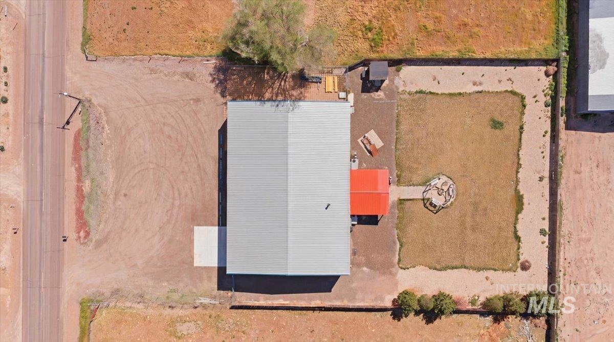 main property photo 14
