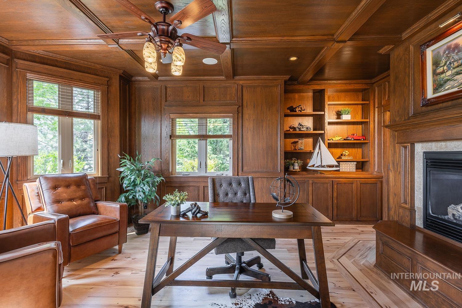 main property photo 14