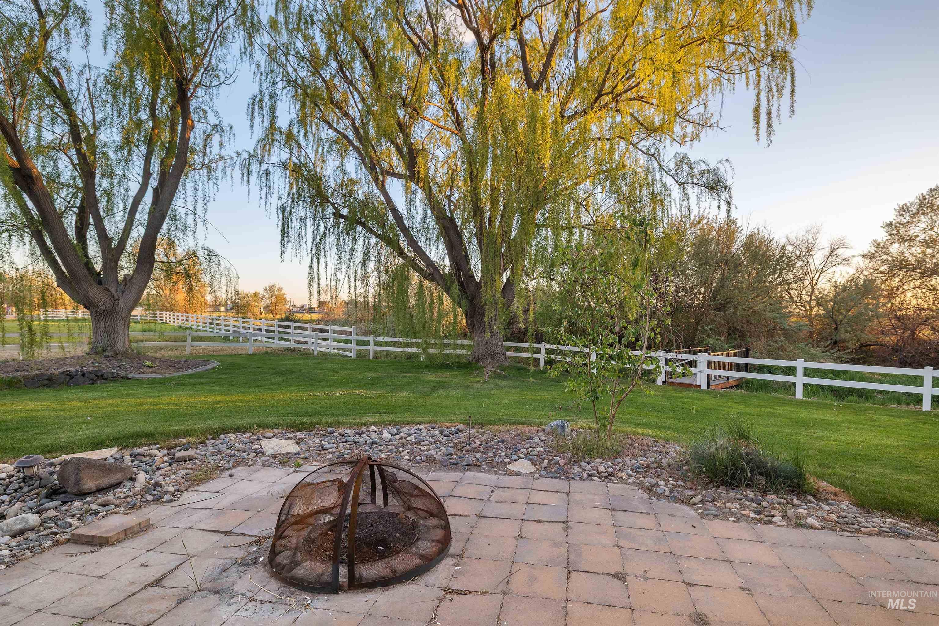 main property photo 35