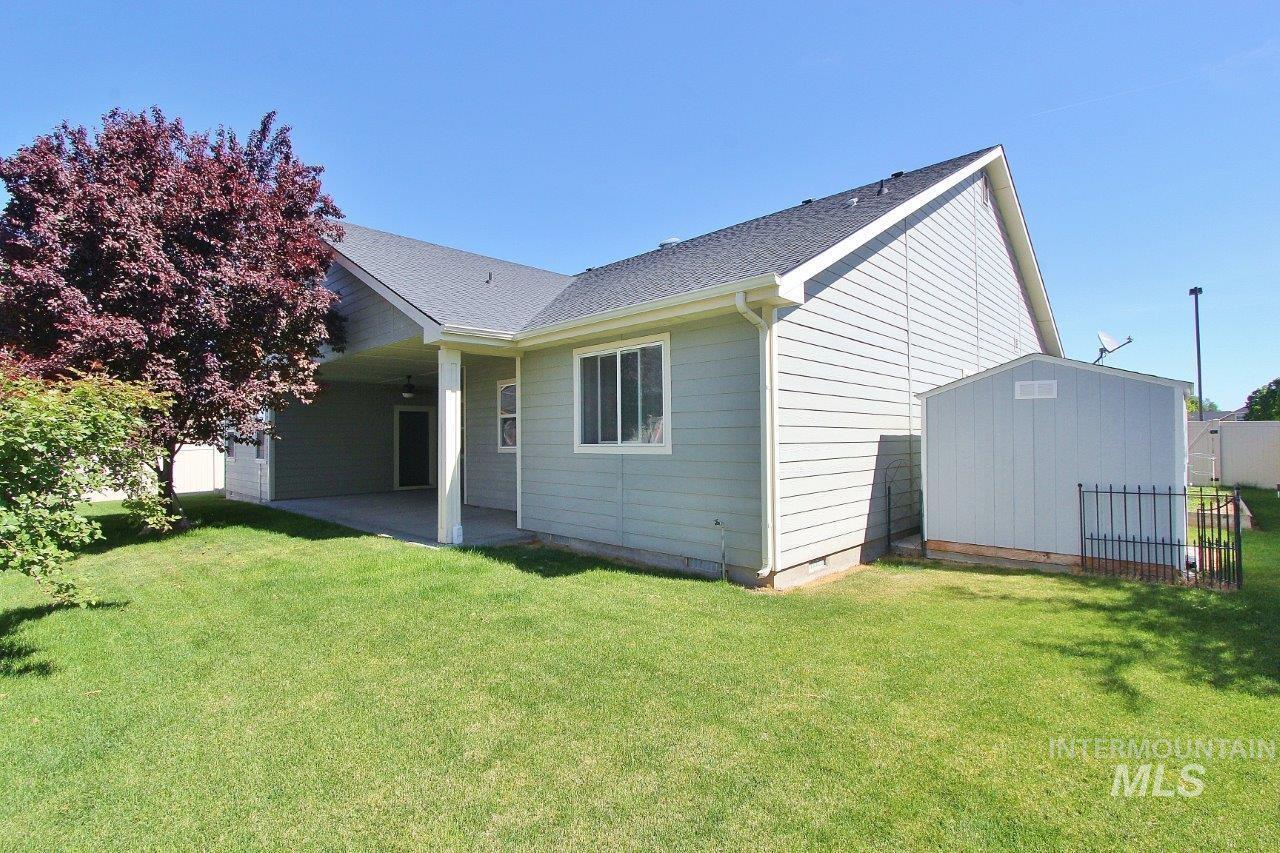 main property photo 10