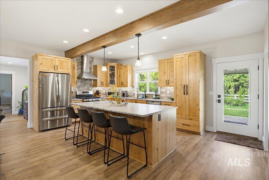 main property photo 11