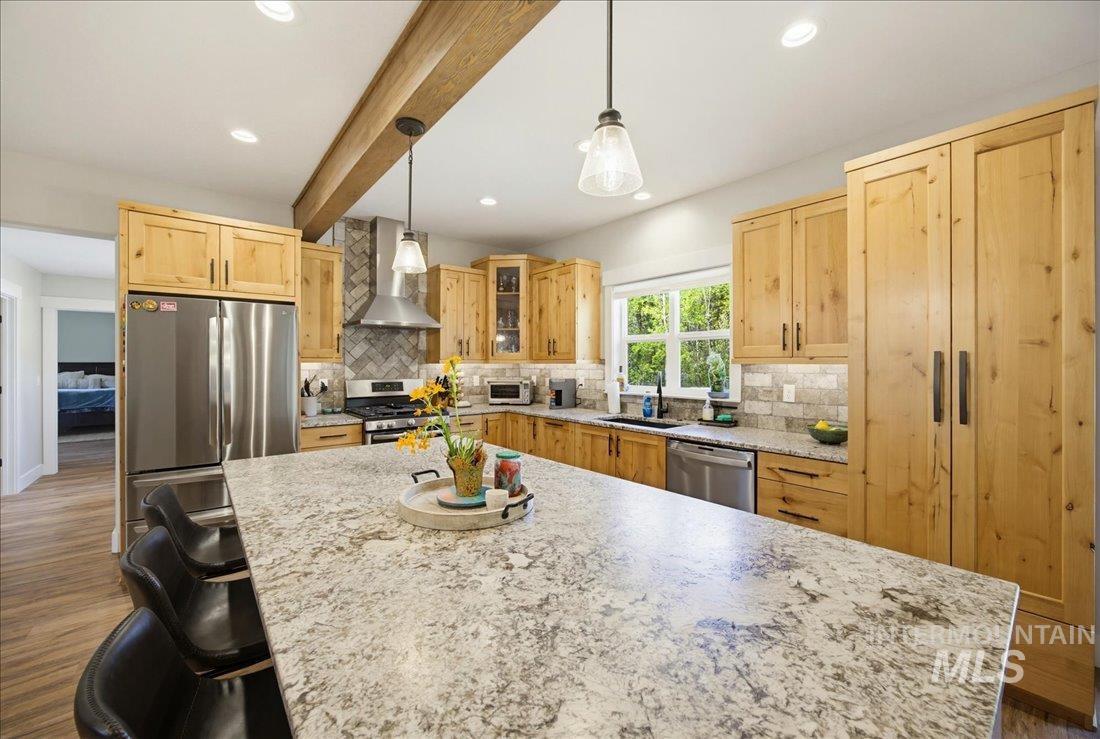 main property photo 12