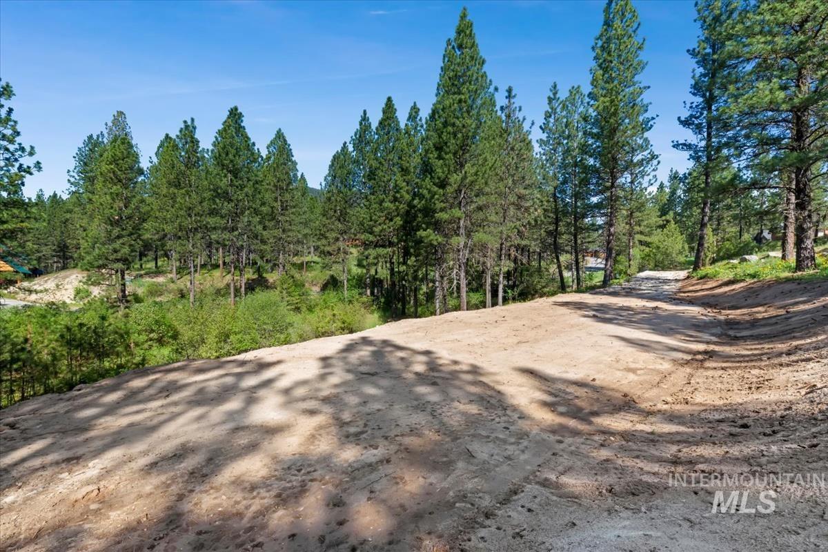 main property photo 13