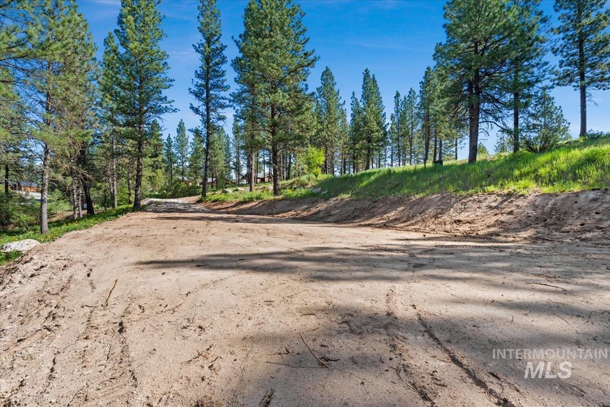 main property photo 15