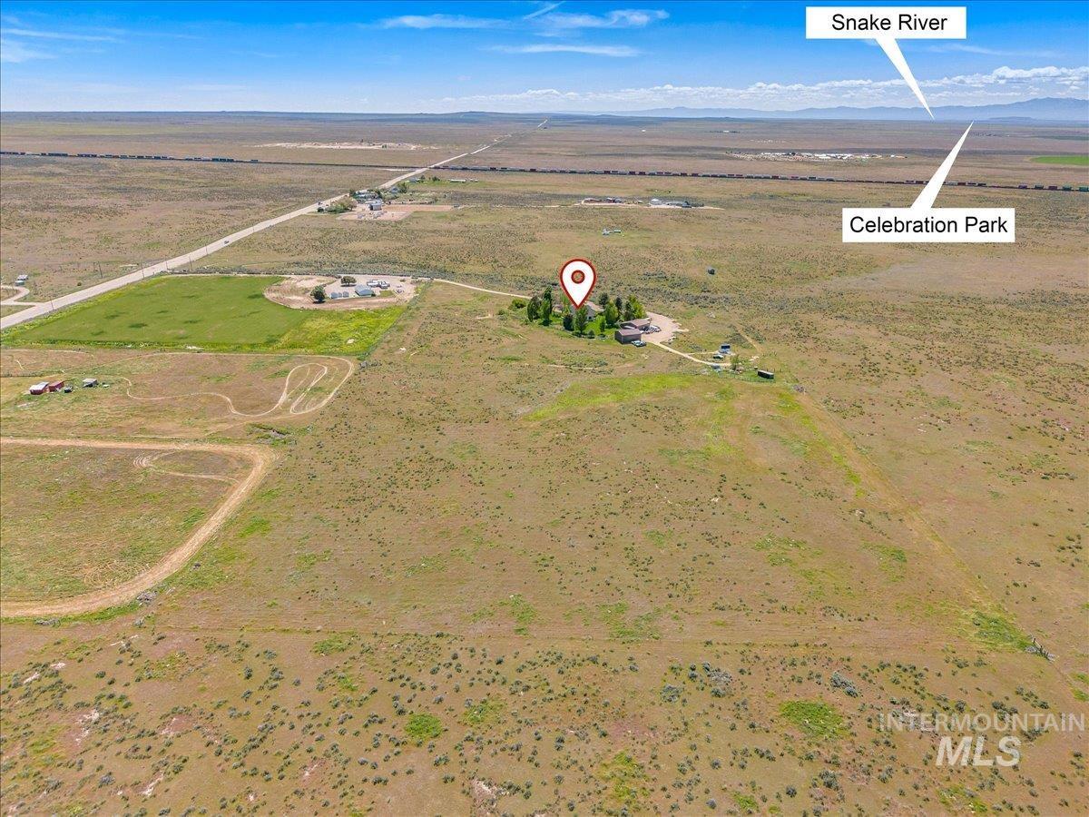 main property photo 40