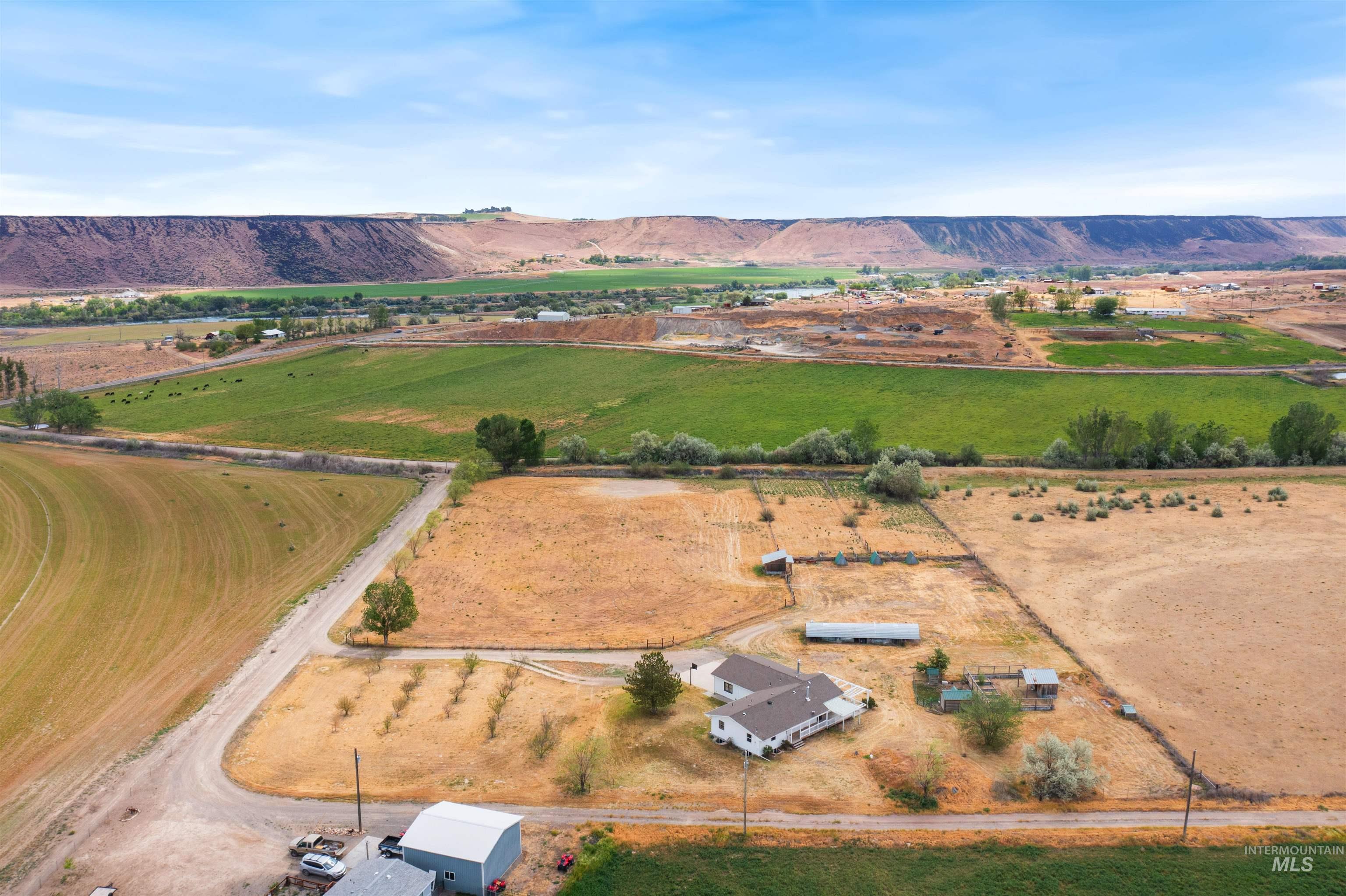 main property photo 47