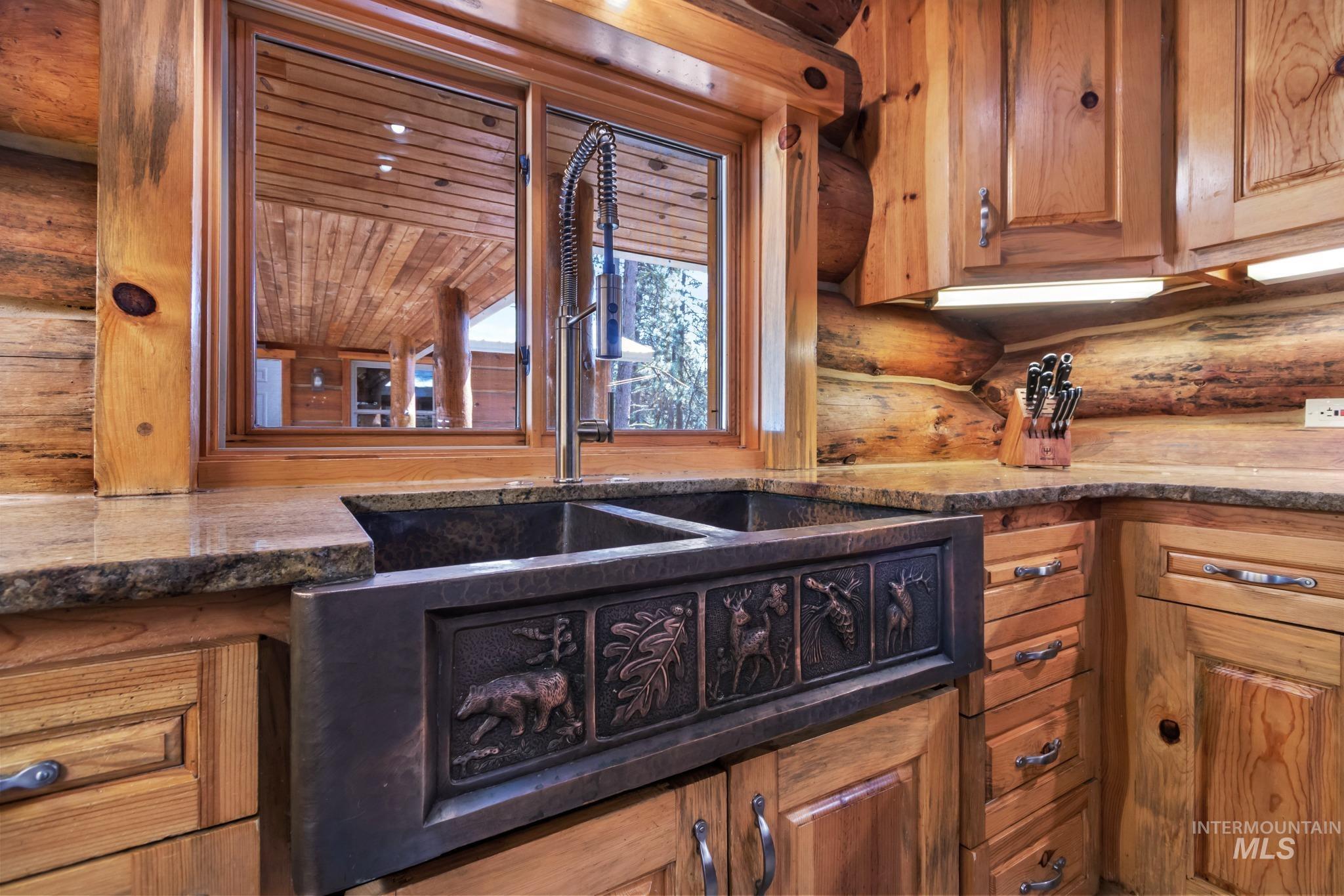 property viewer photo 12