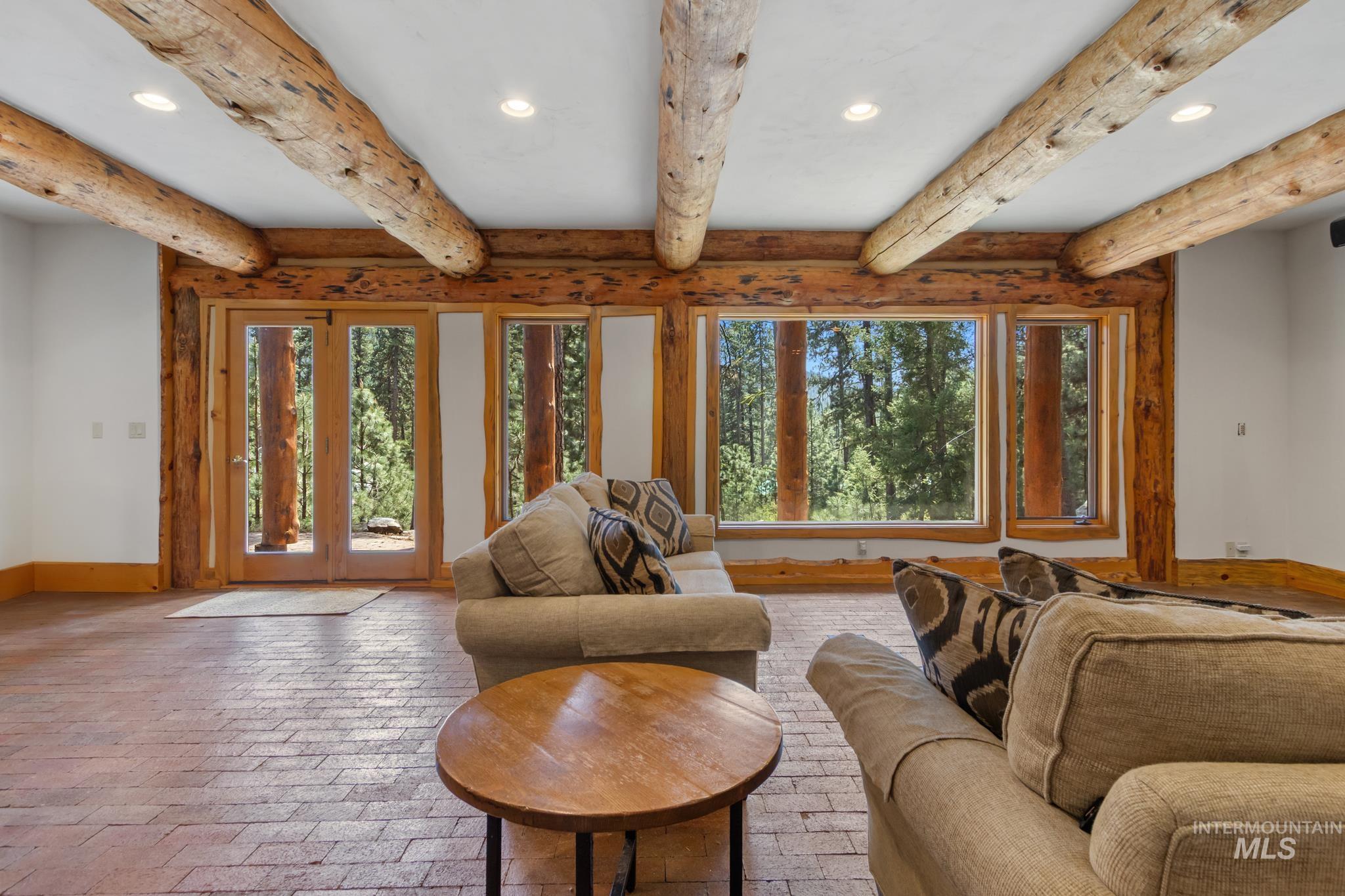 property viewer photo 25