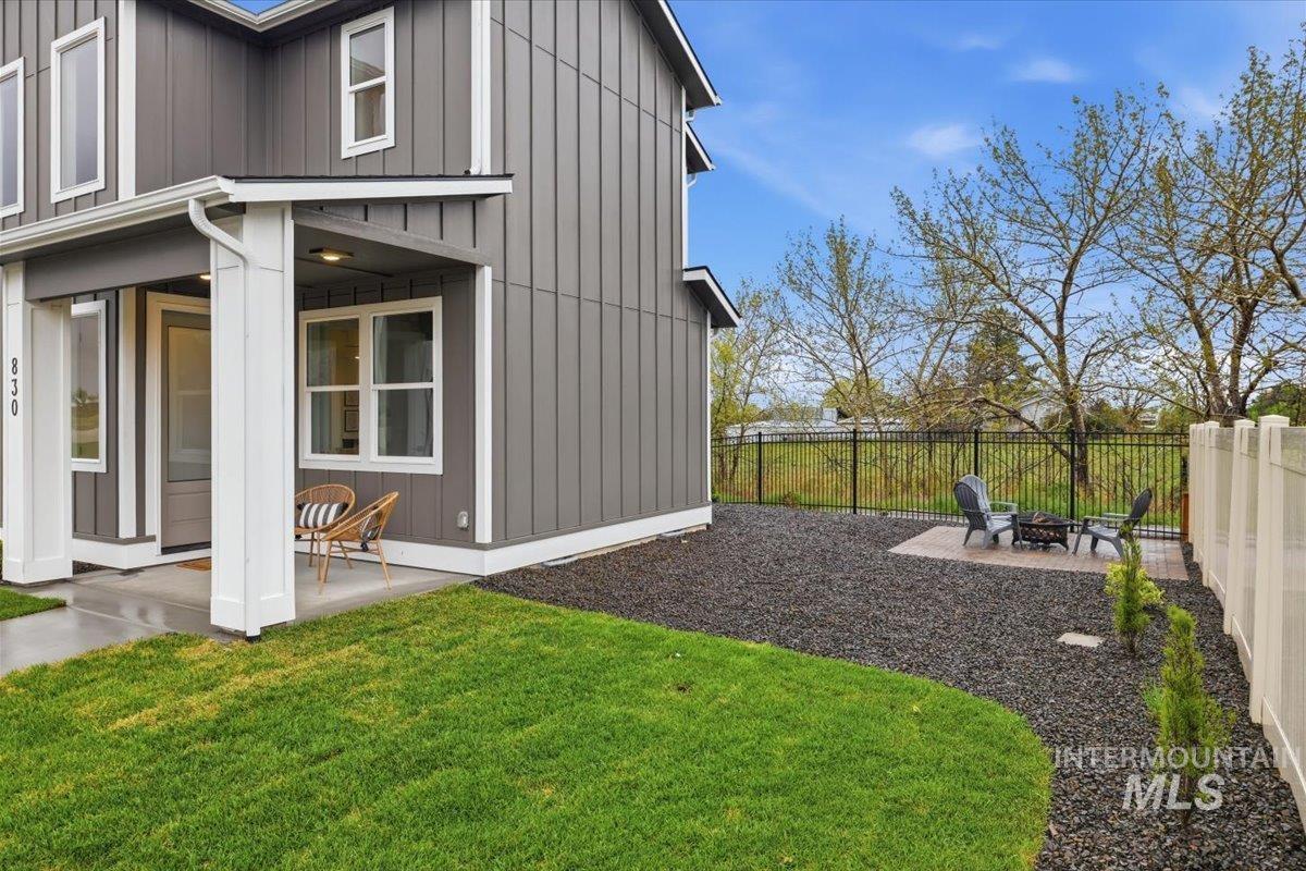 main property photo 41