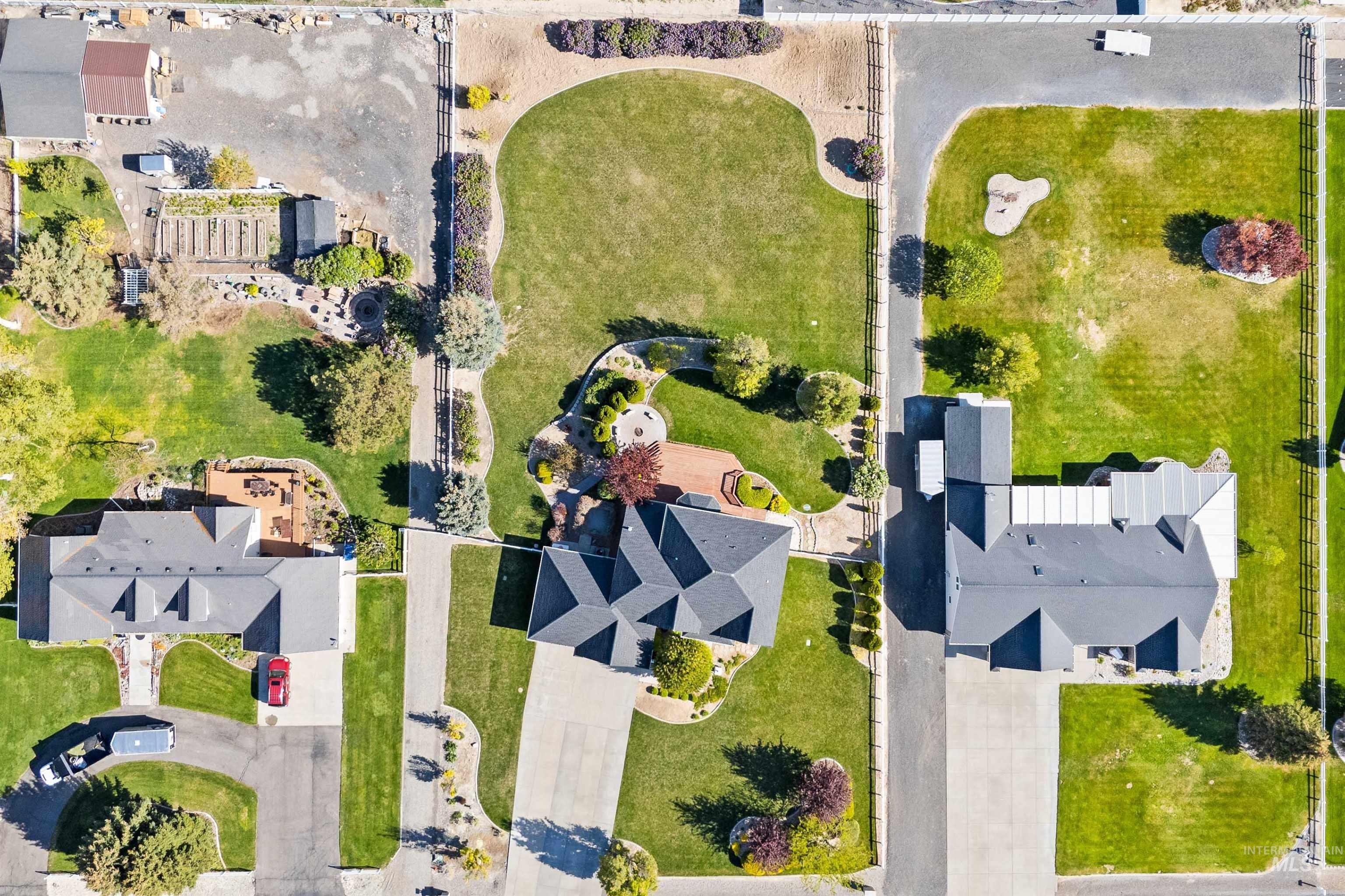 main property photo 44