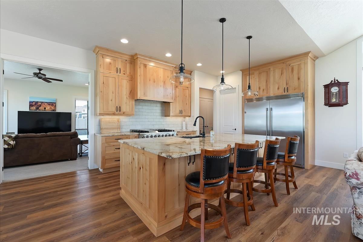 main property photo 5