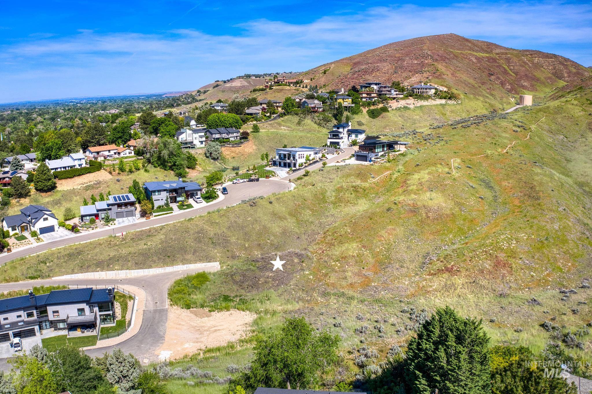 main property photo 12