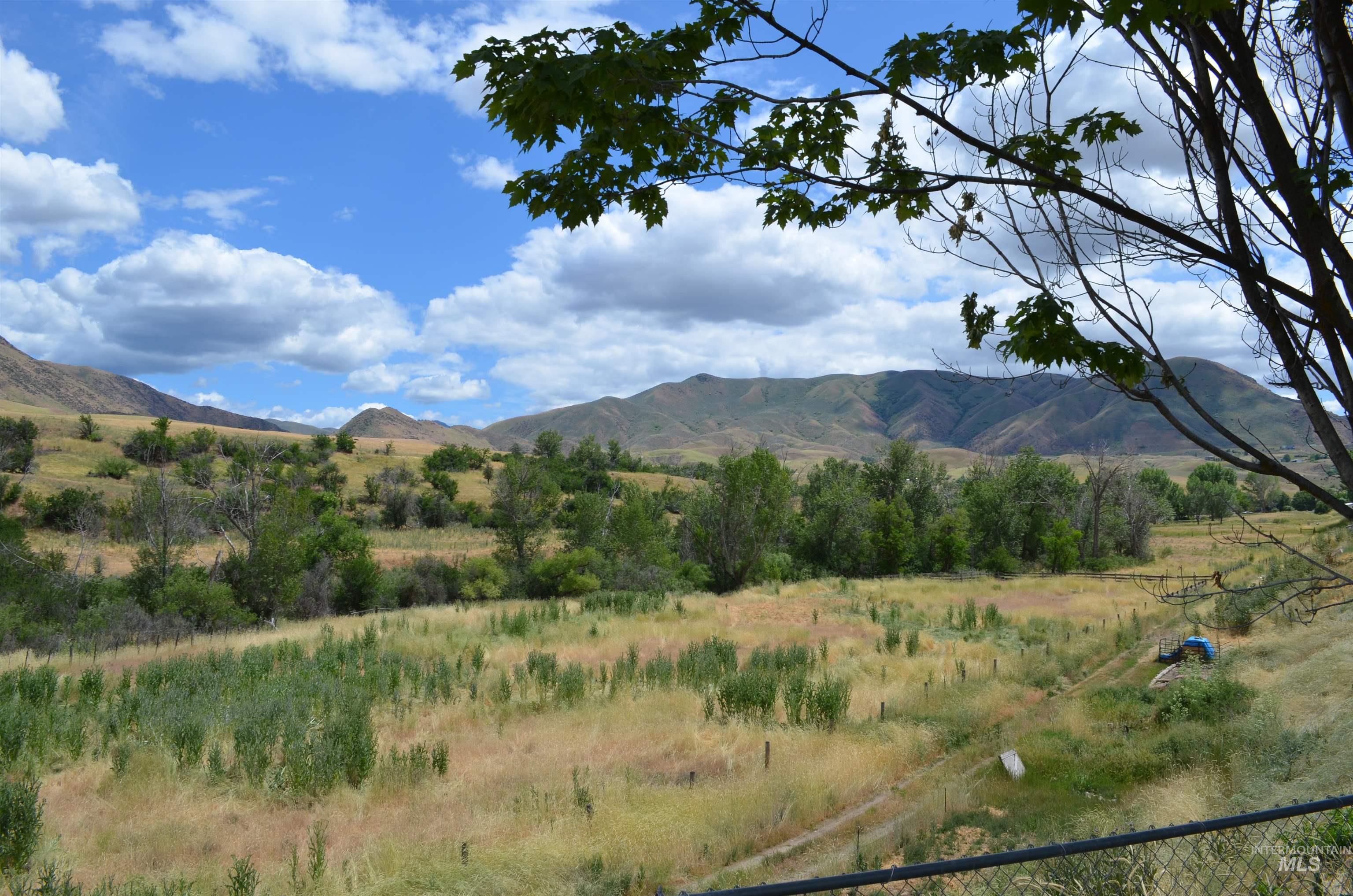 main property photo 8