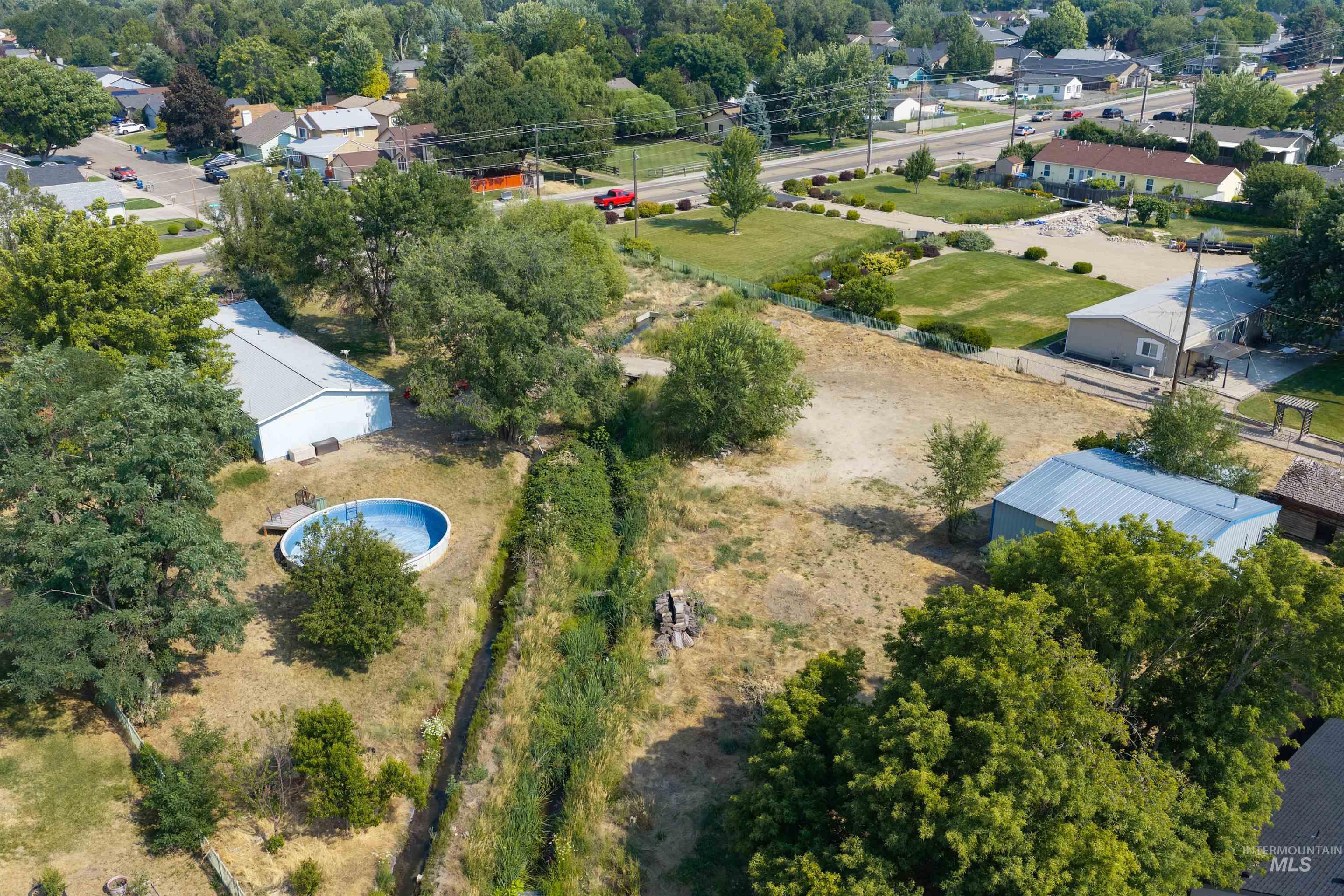 main property photo 21
