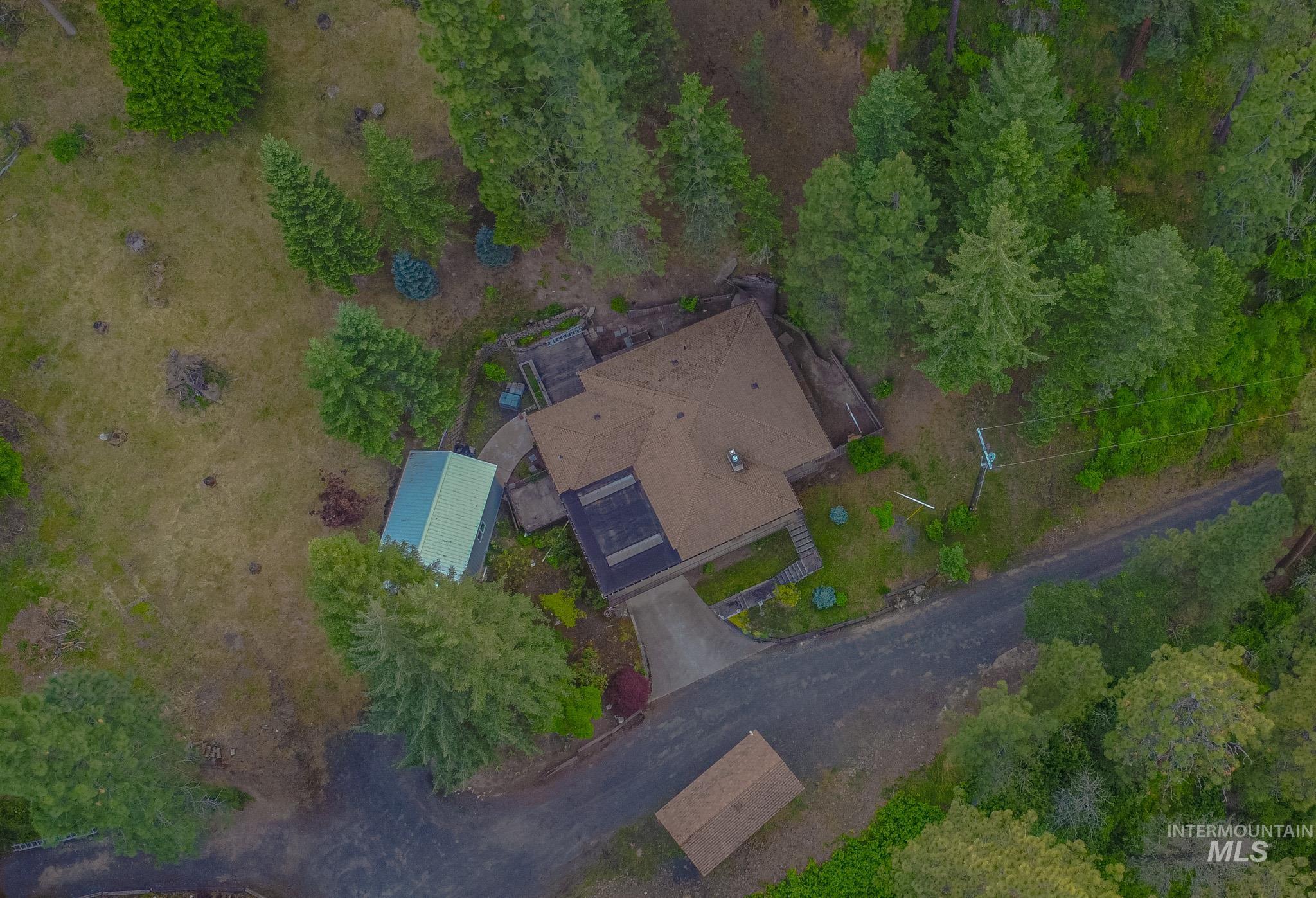 main property photo 30