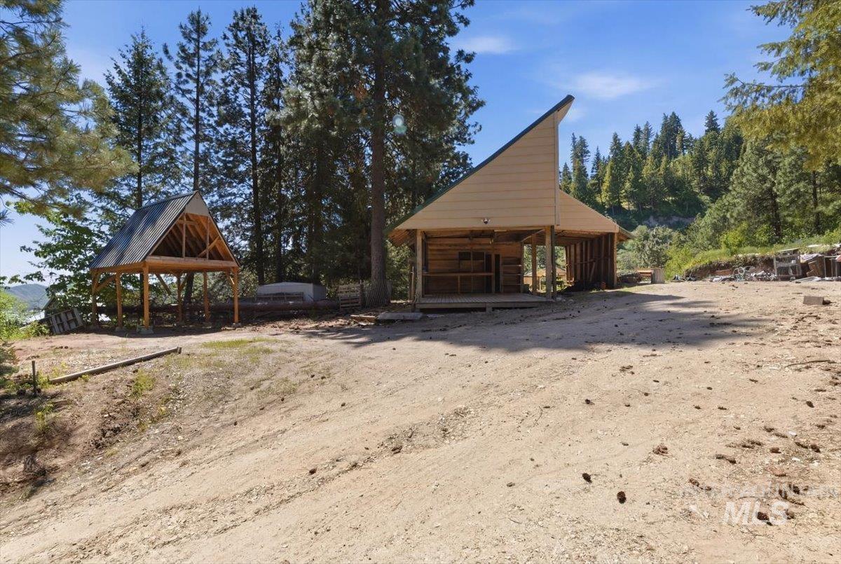 main property photo 10